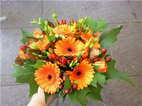 Autumnal Bridal Posy